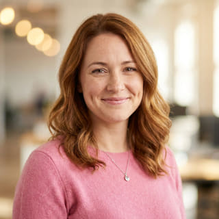 Photo of Emily Watson, shown as Head of Customer Support at Wveltrion